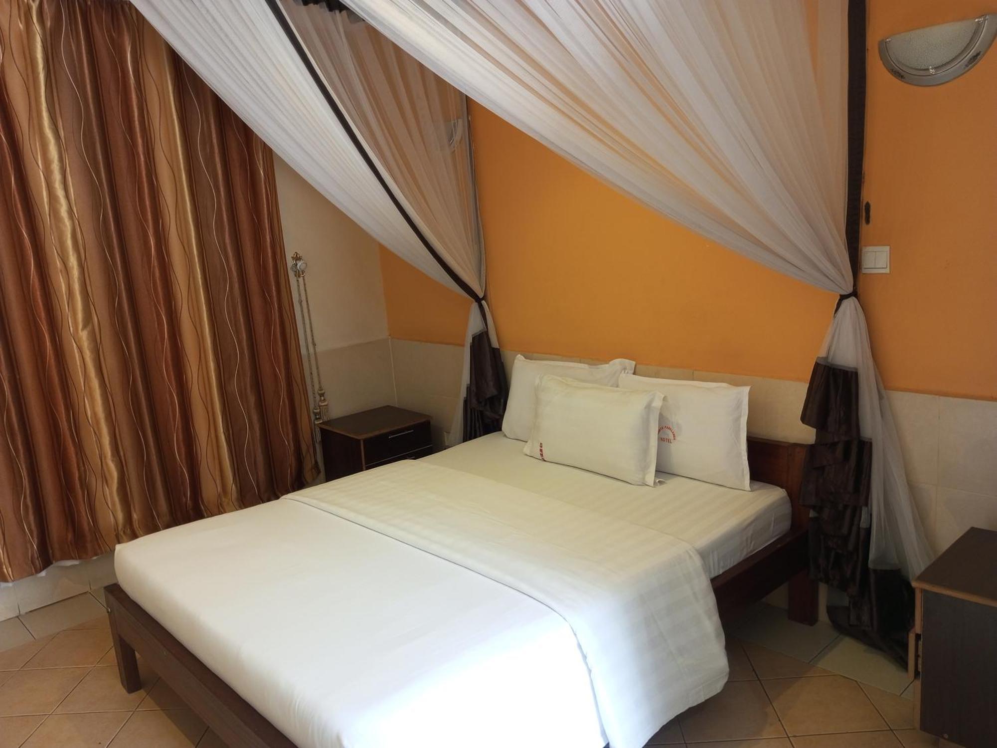 Fourth Parklands Hotel Nairobi Exterior foto